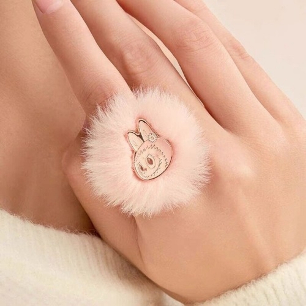 Mokoko Warm And Fluffy Holiday Series: Pompom Ring